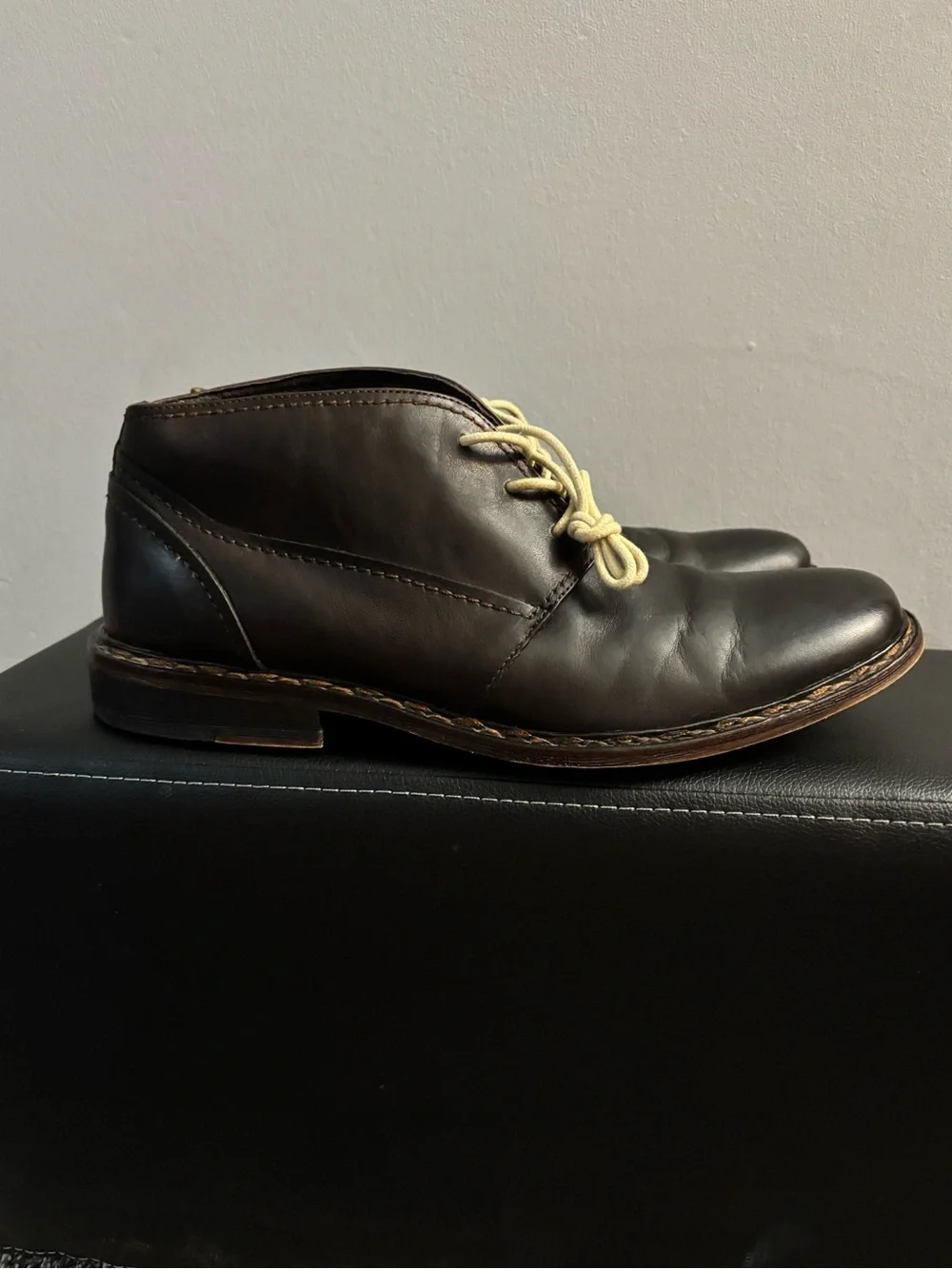 Men's Dark Brown Leather Chukka Boots - Timeless Everyday Style